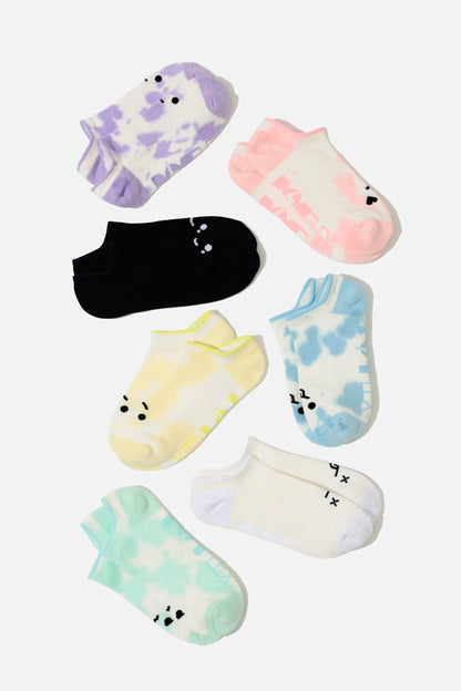Heart Eyes Low Rise Socks - Pink Tie Dye