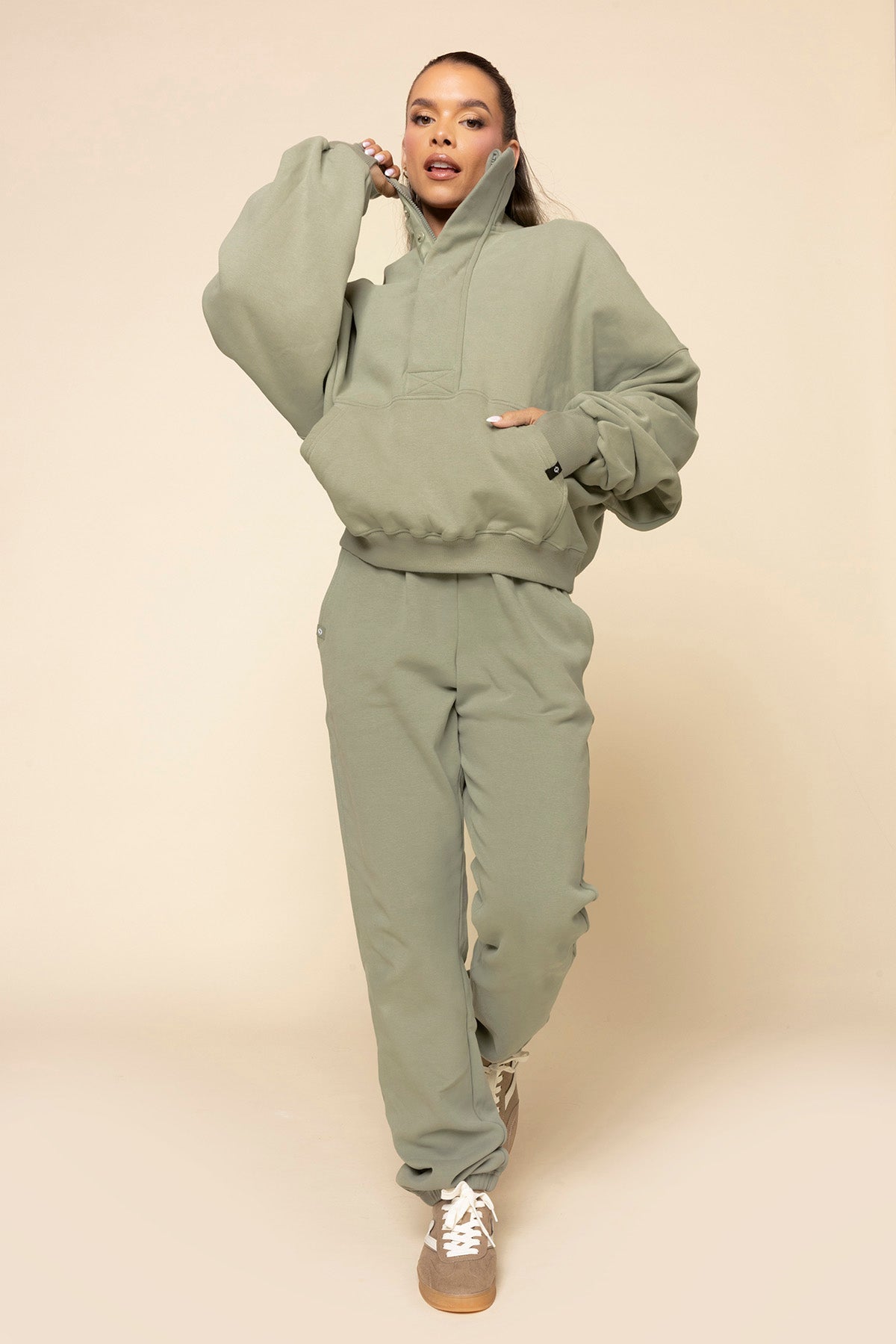 Ooey Gooey Sweatpant - Light Sage