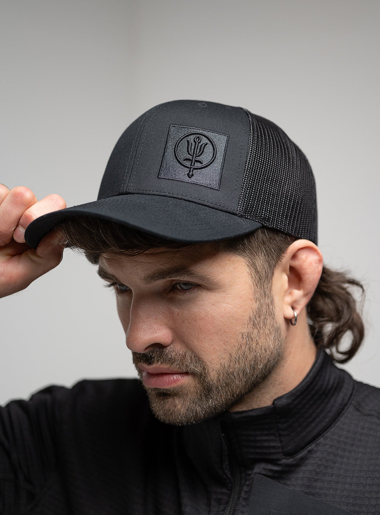 BLACK MARK CAP